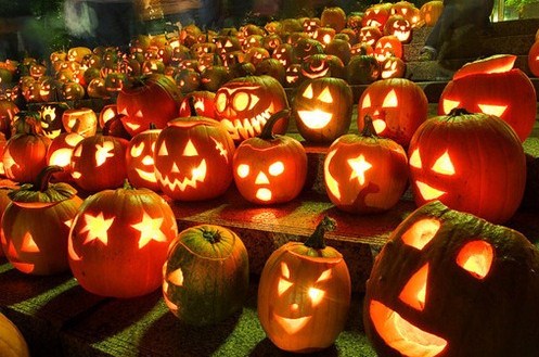 Imagenes de calabazas con velas en su interior para Halloween